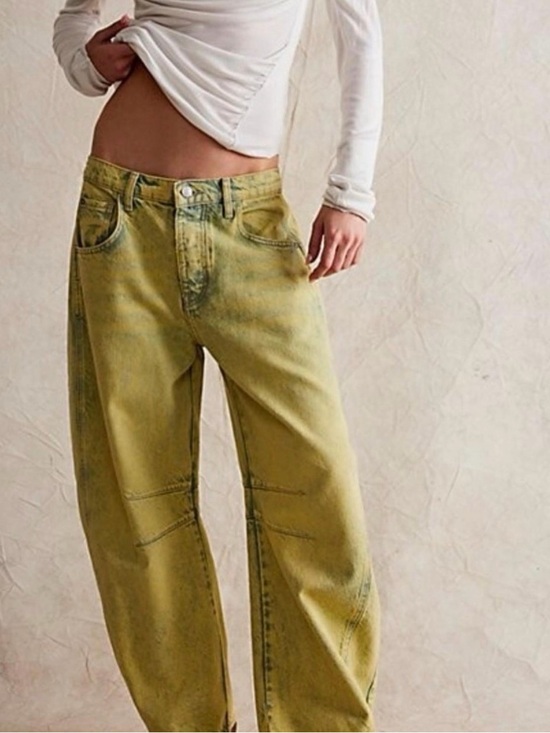 We The Free Denim - Free People Barrell Jeans in Flying Saucer (color). RARE